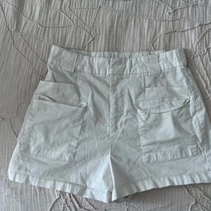White and linen shorts